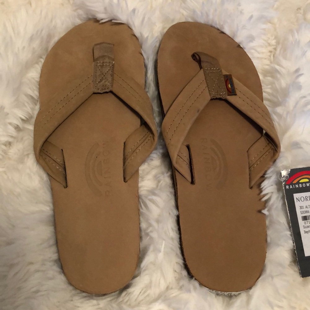 Men’s Rainbow Sandals Small (7.5-8.5) NWT*